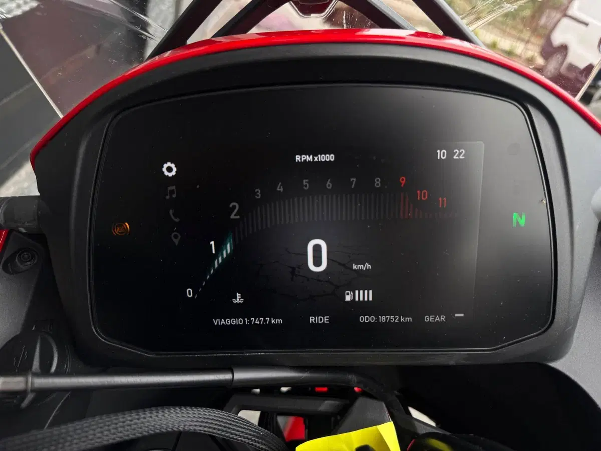 Moto Morini X-Cape 650 Gold Wheels Edition (2022 - 26) (6)