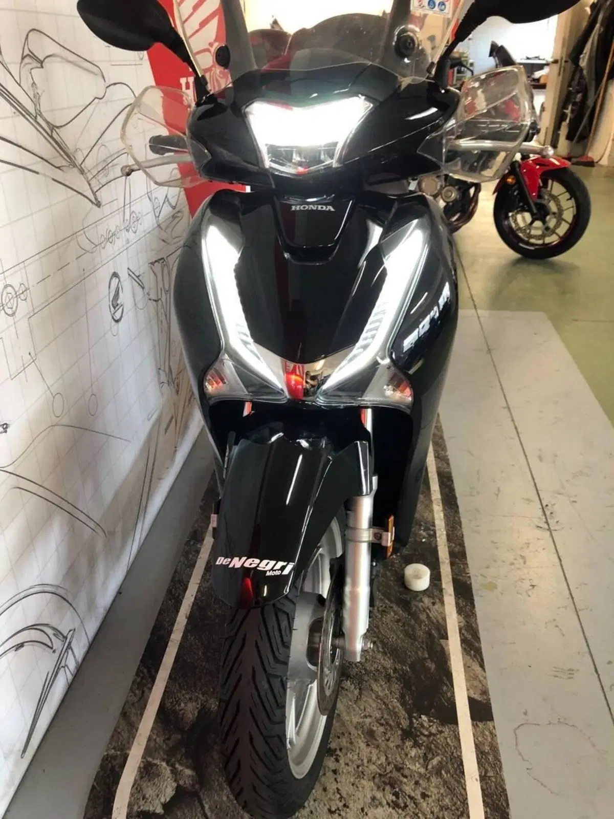 Honda SH 150i (2017 - 19) (4)