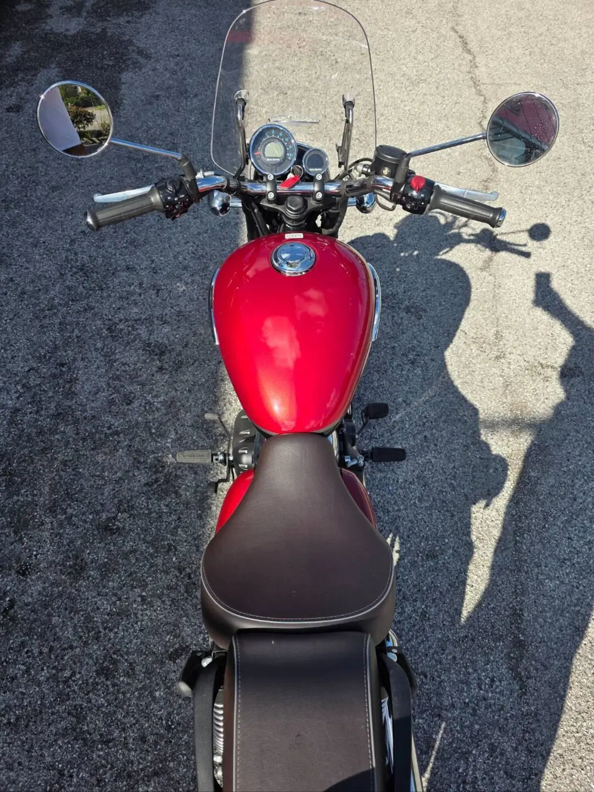Royal Enfield Meteor 350 (2021 - 26) (4)