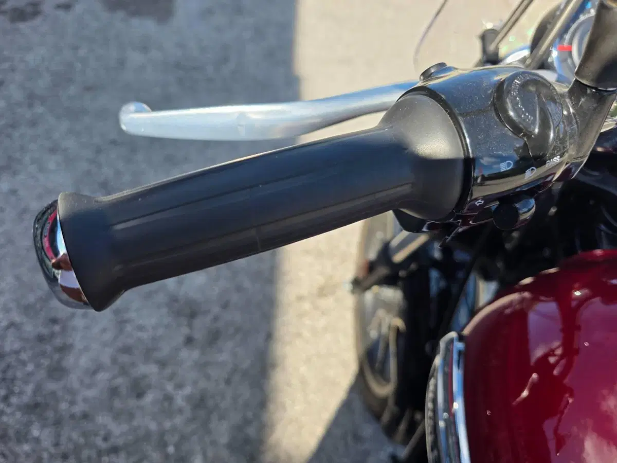 Royal Enfield Meteor 350 (2021 - 26) (5)
