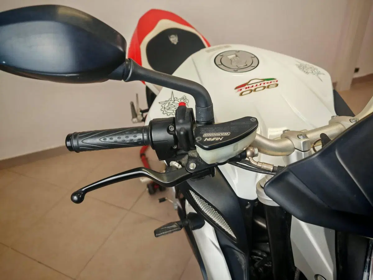 MV Agusta Brutale 800 (2012 - 15) (6)