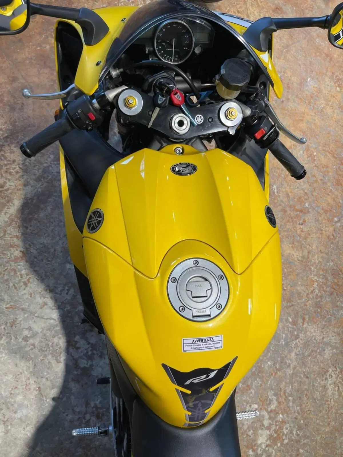 Yamaha YZF R1 (2006 - 07) (18)