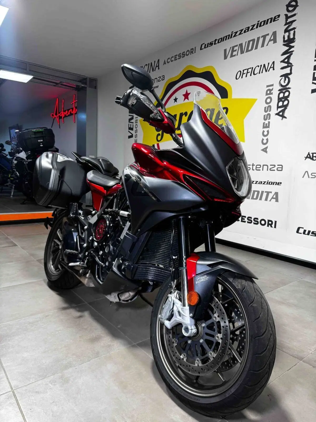 MV Agusta Turismo Veloce 800 Lusso SCS (2018 - 19) (2)