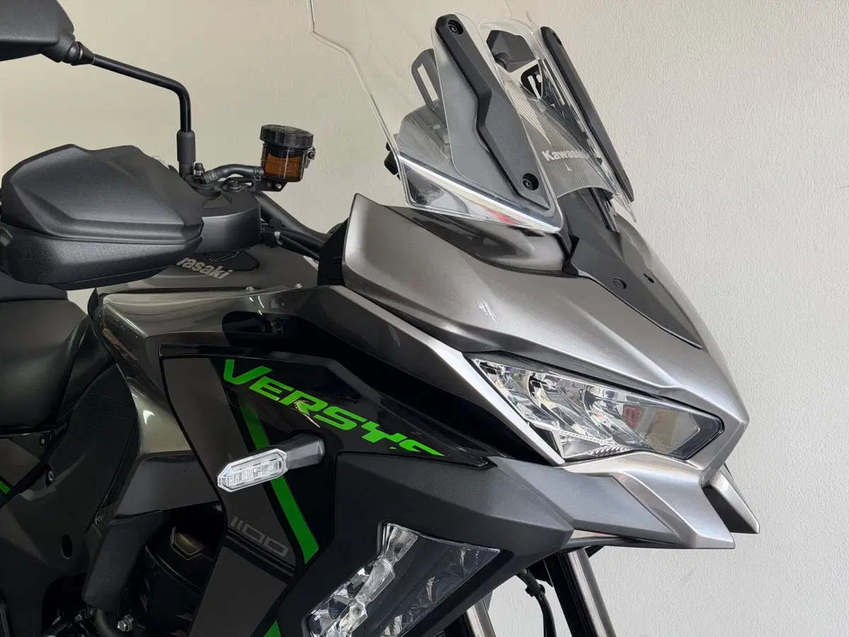 Kawasaki Versys 1100 S Tourer (2026) (2)