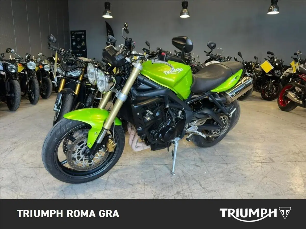 Triumph Street Triple (2007 - 12) (2)