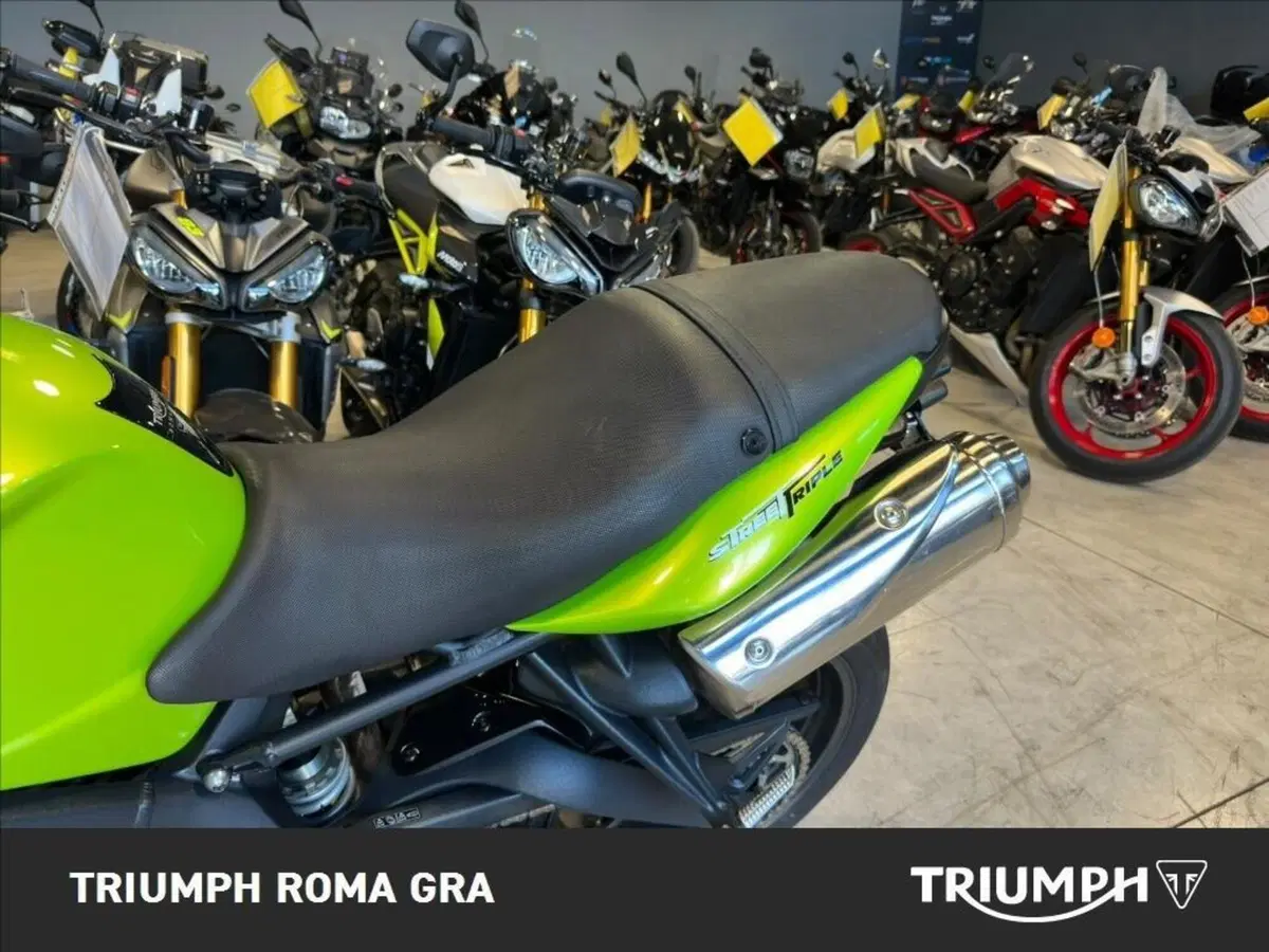 Triumph Street Triple (2007 - 12) (19)