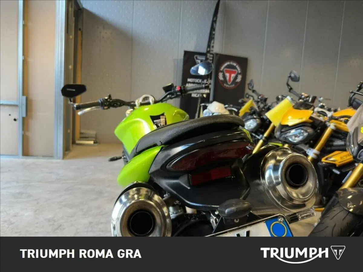 Triumph Street Triple (2007 - 12) (16)