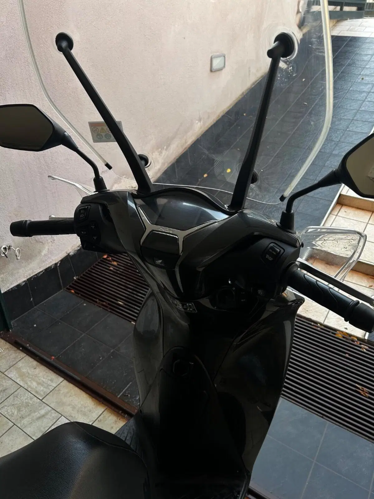 Honda SH 125 Mode (2021 - 23) (8)