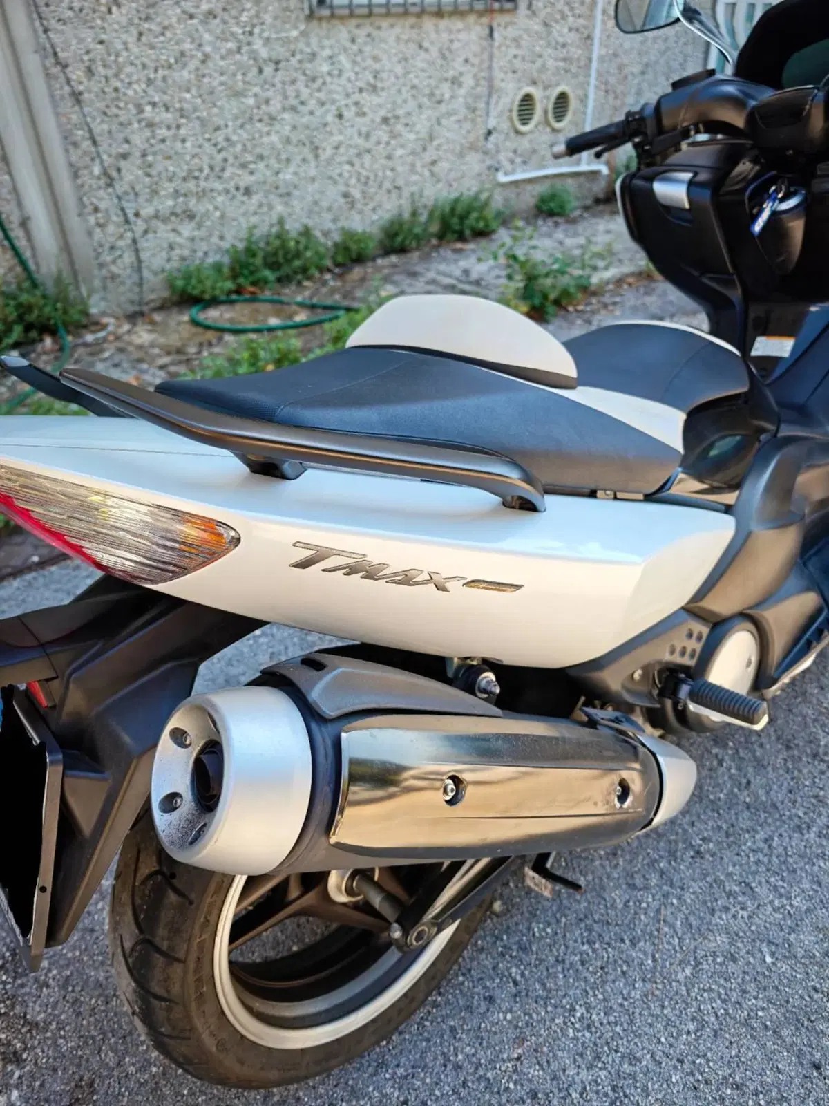 Yamaha T-Max 500 White Max (2010 - 11) (2)