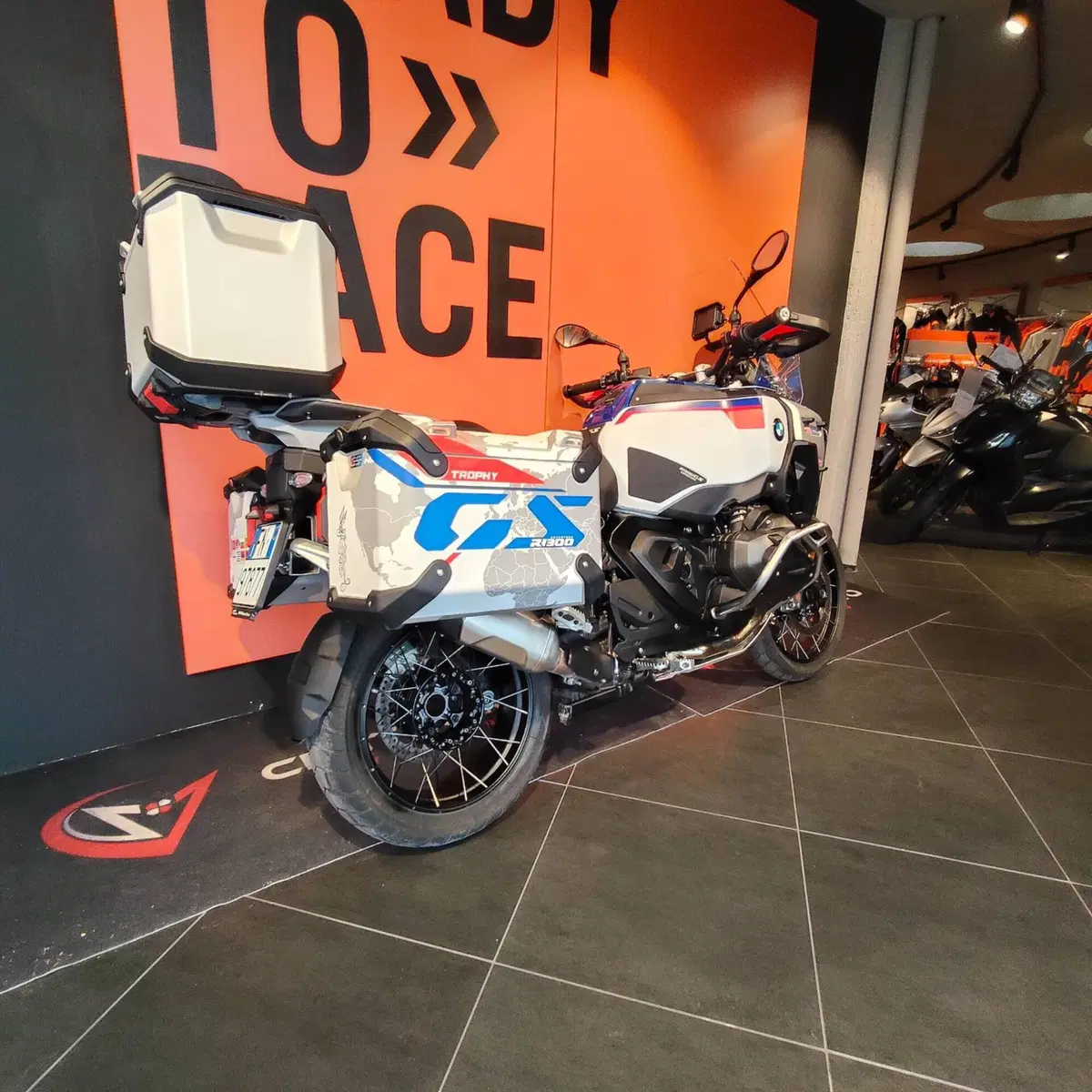 Bmw R 1300 GS Adventure Trophy (2025 - 26) (5)