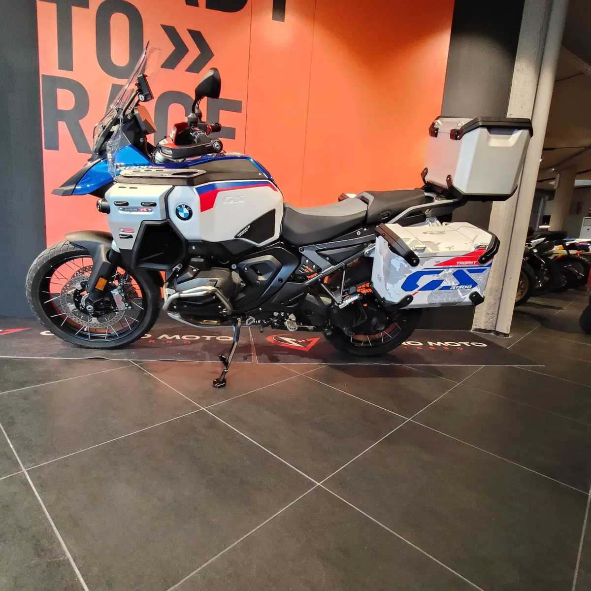 Bmw R 1300 GS Adventure Trophy (2025 - 26) (8)