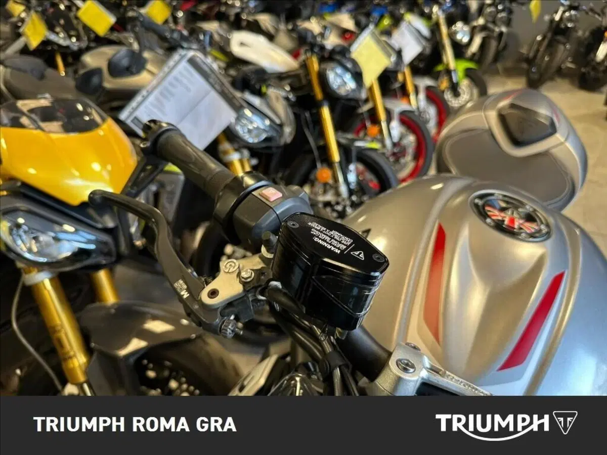 Triumph Street Triple RS (2017 - 19) (18)