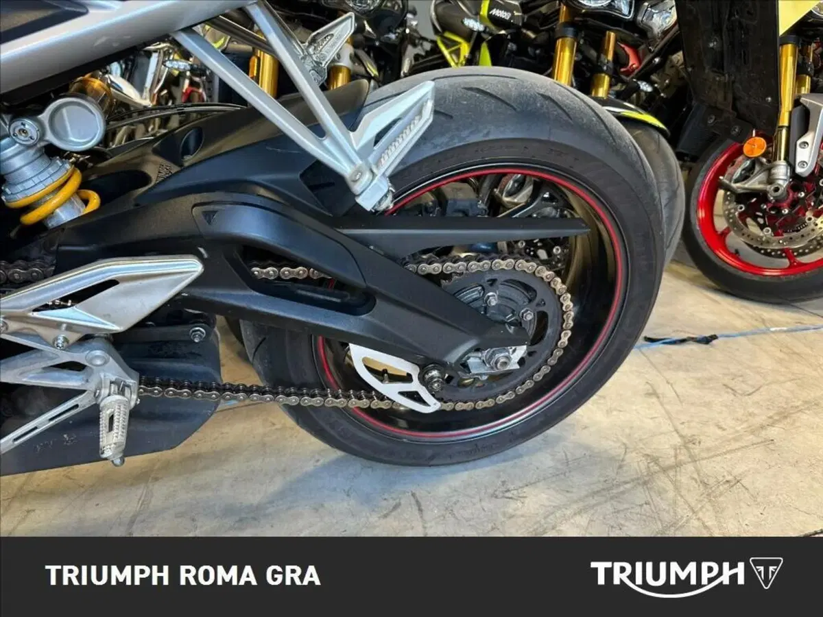 Triumph Street Triple RS (2017 - 19) (10)