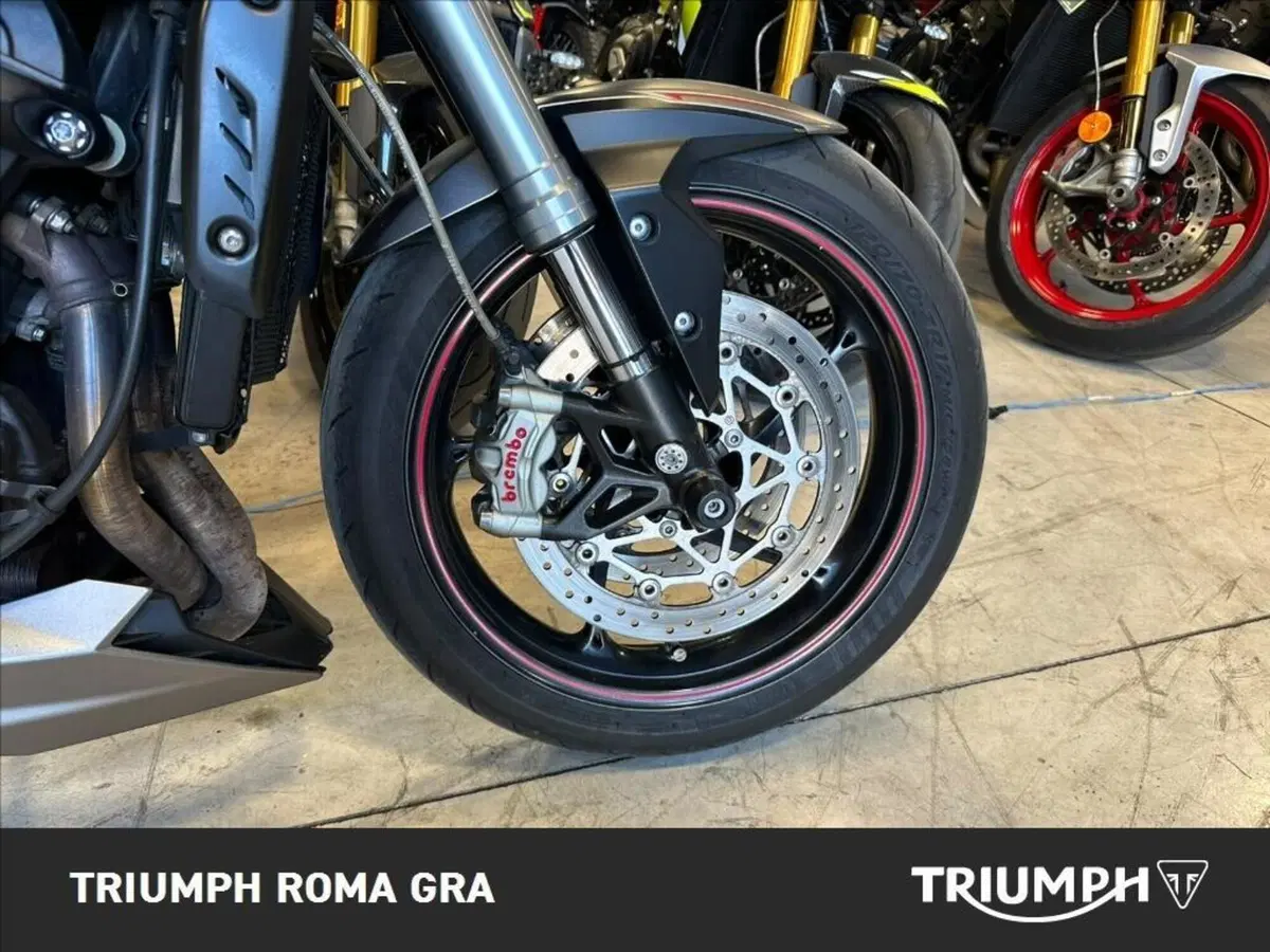 Triumph Street Triple RS (2017 - 19) (7)