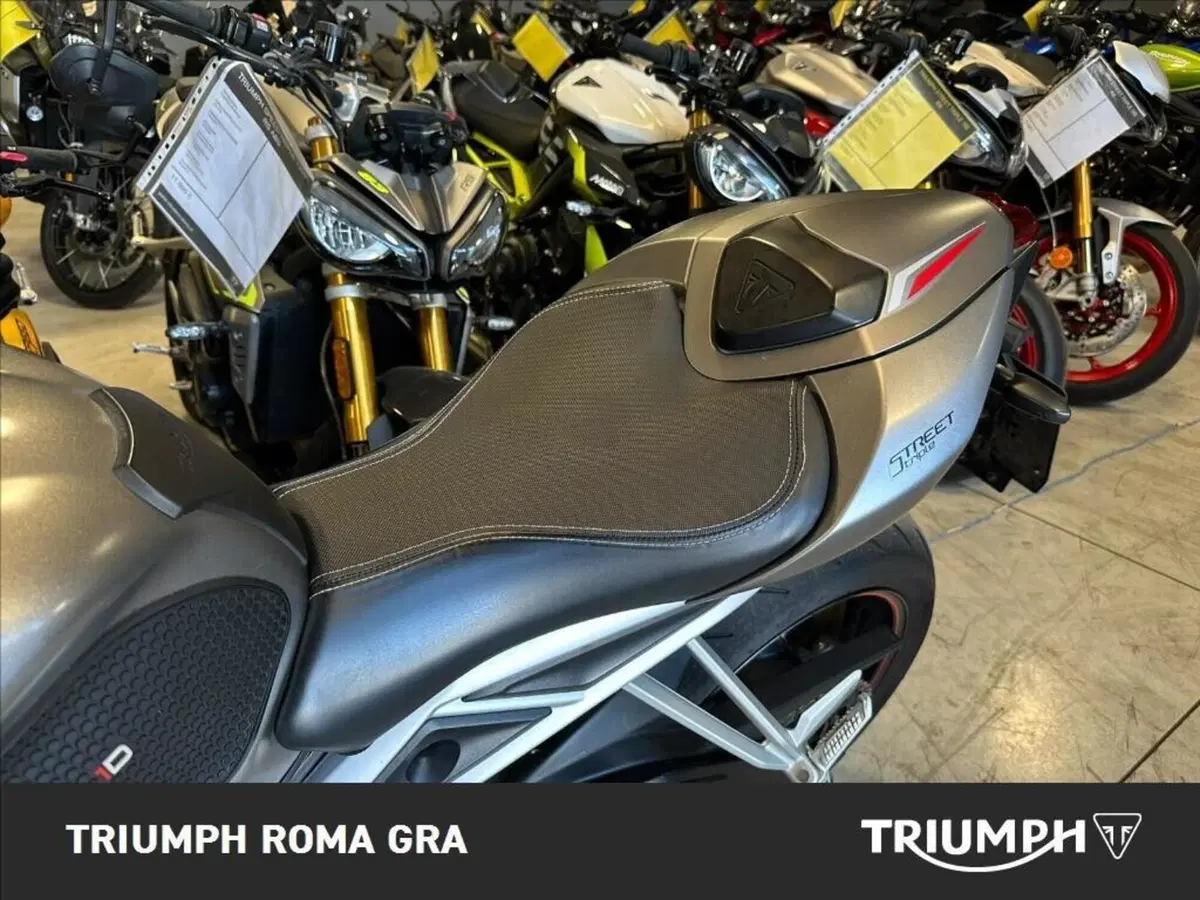 Triumph Street Triple RS (2017 - 19) (19)