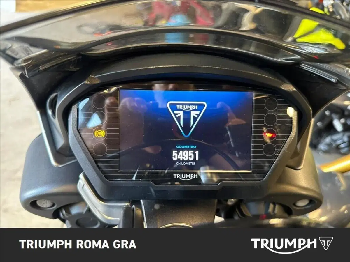 Triumph Street Triple RS (2017 - 19) (4)