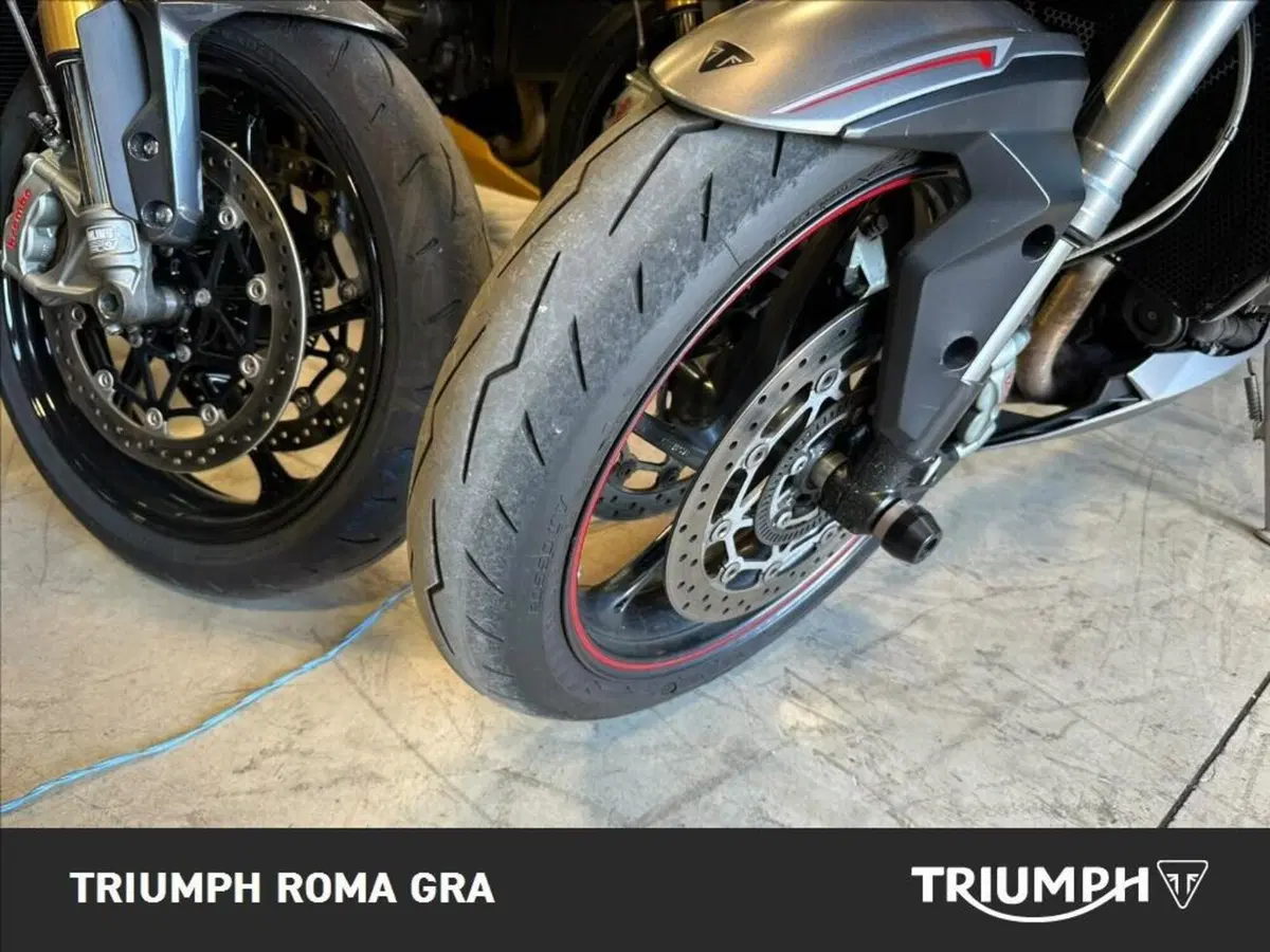 Triumph Street Triple RS (2017 - 19) (20)