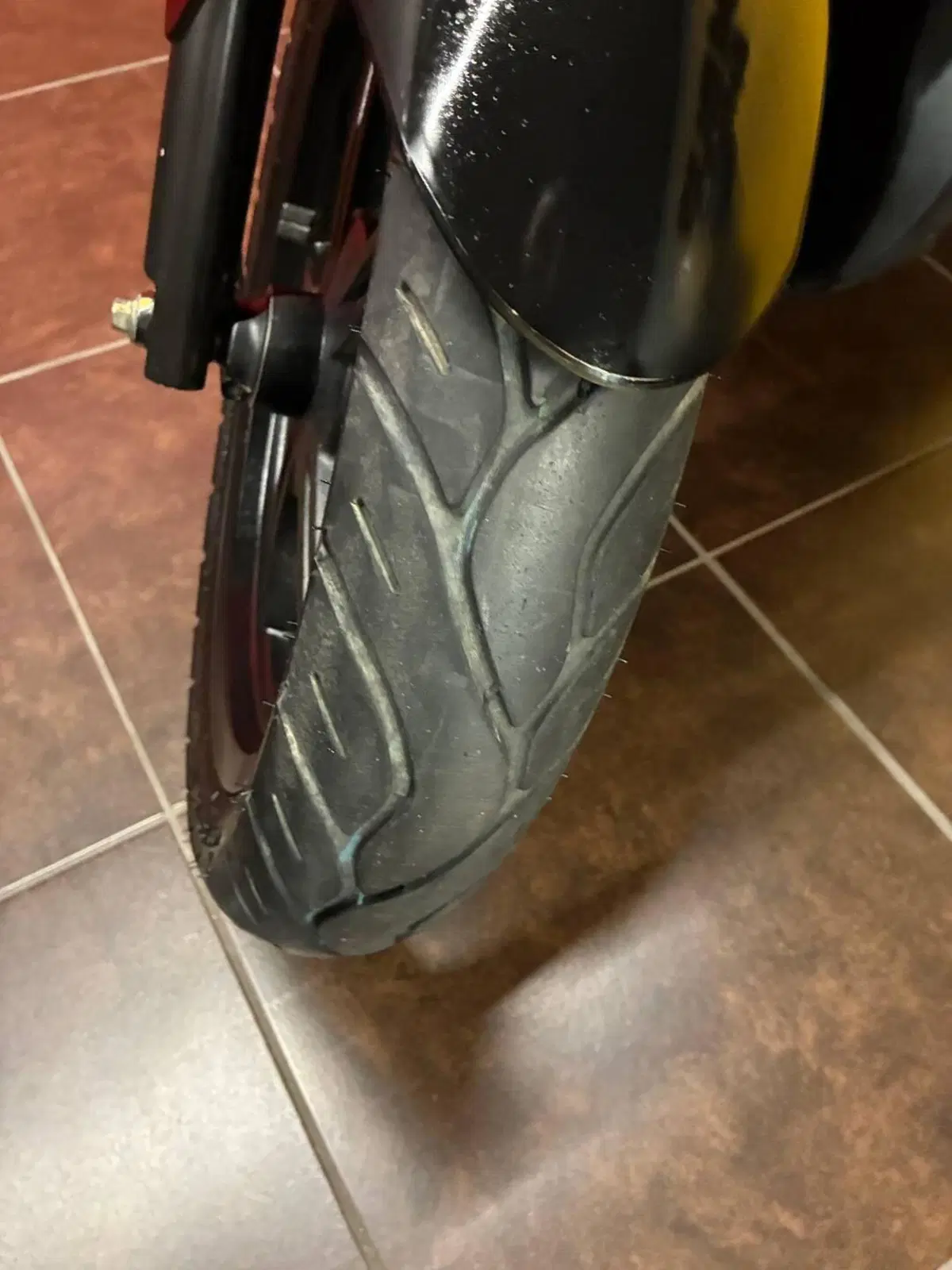 Kymco Agility 150 R16 (4)