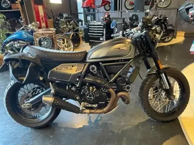 Ducati Scrambler 800 Night Shift (2021 - 22) usata
