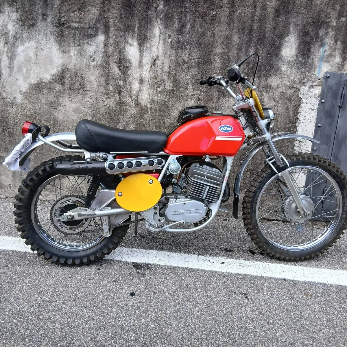 KTM gs