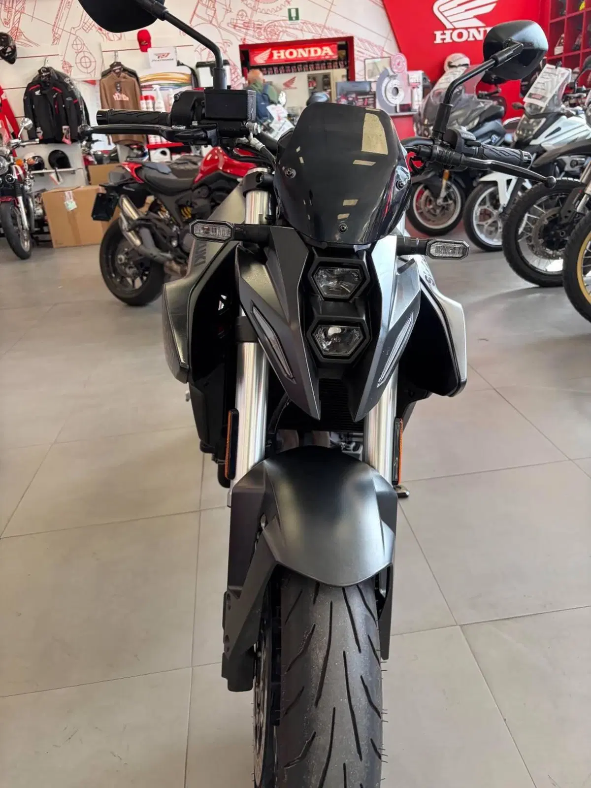 Suzuki GSX-8S (2023 - 24) (3)