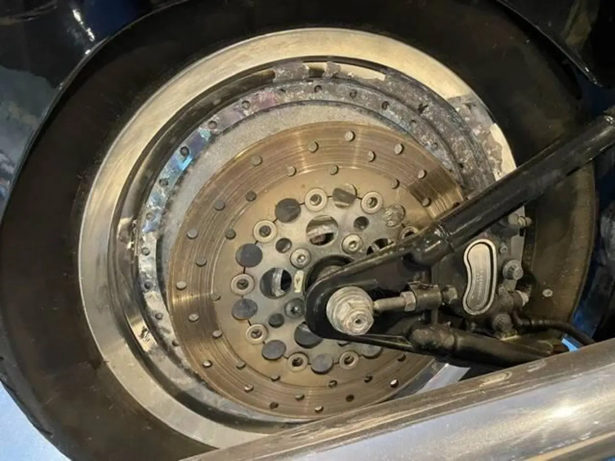 Harley-Davidson 1450 Standard (2002 - 05) - FXSTI (6)