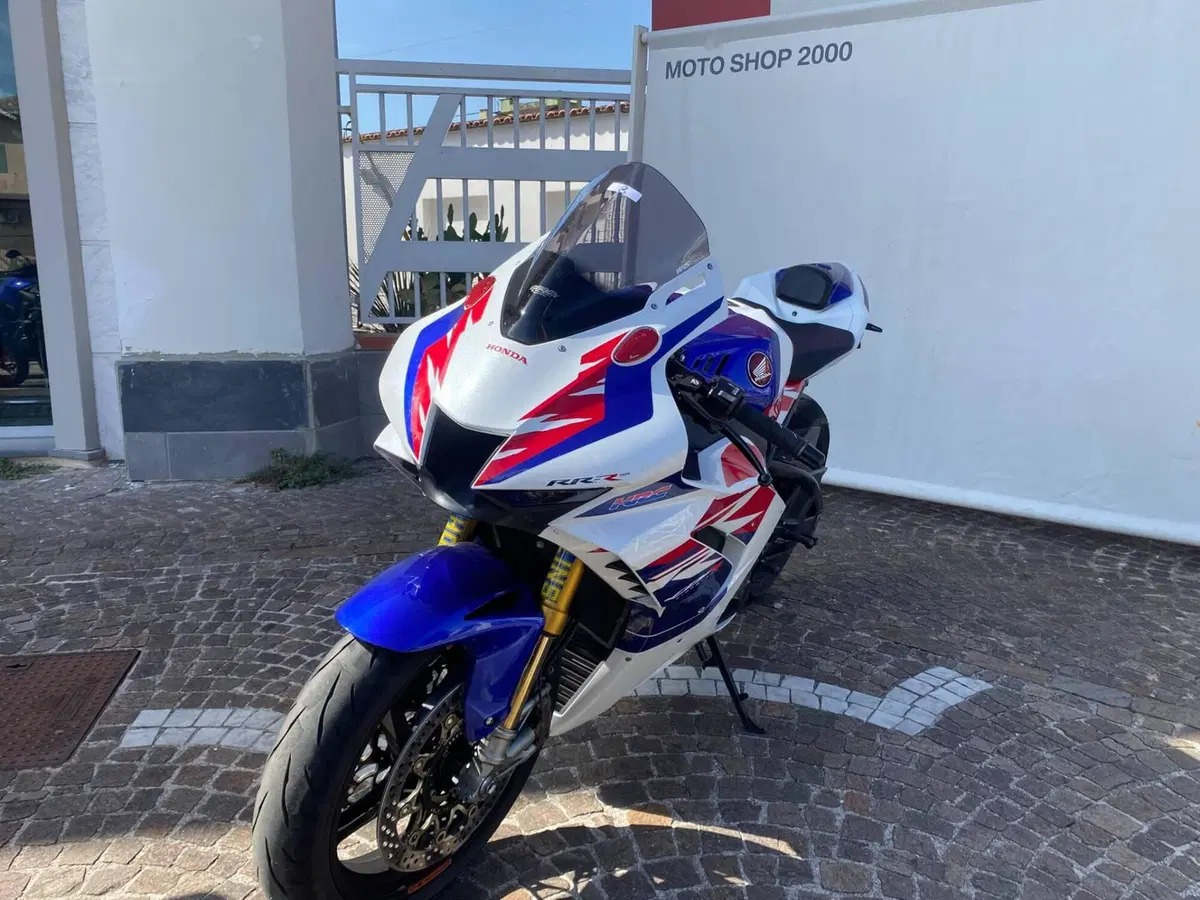Honda CBR 1000 RR-R Fireblade SP (2022 - 23)