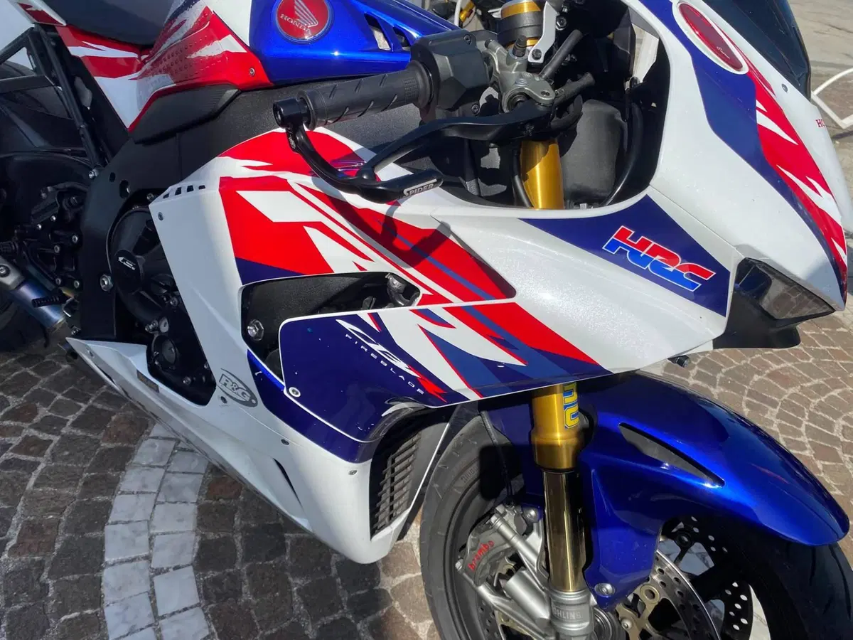 Honda CBR 1000 RR-R Fireblade SP (2022 - 23) (6)
