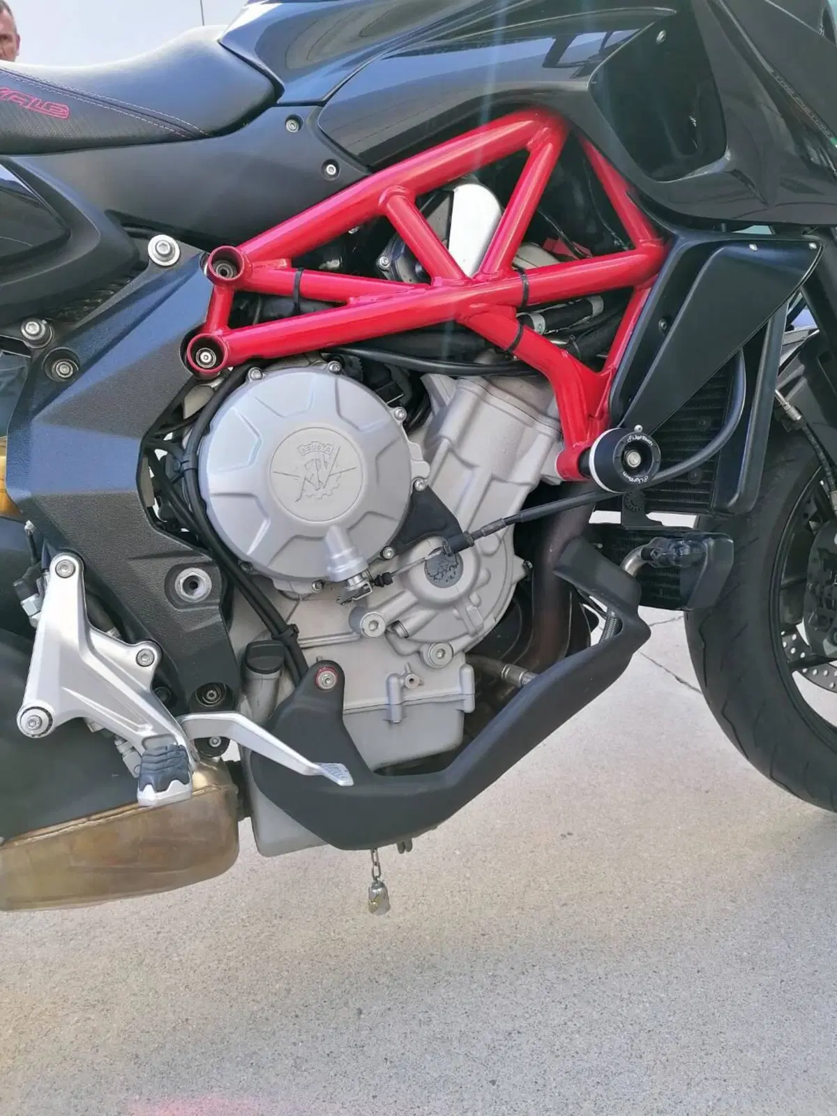 MV Agusta Rivale 800 EAS ABS (2013 - 17) (2)