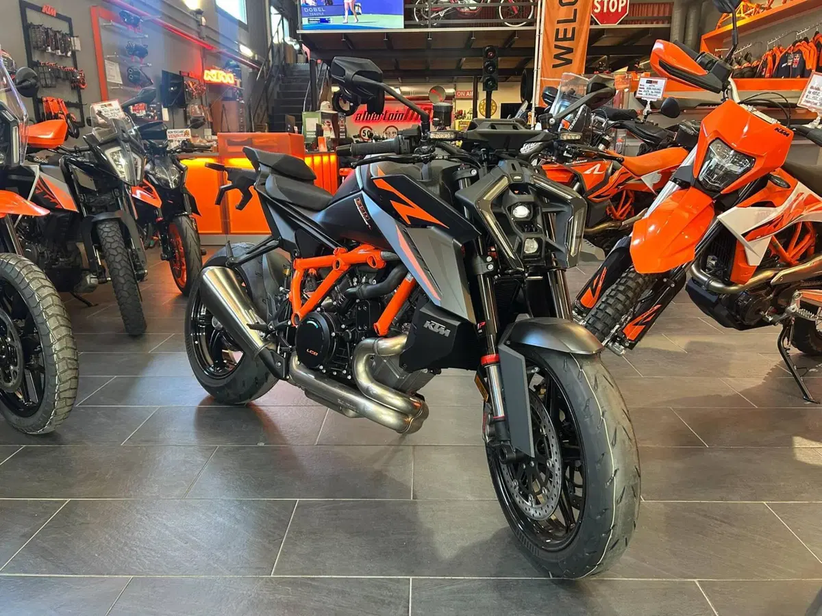 KTM 1390 Super Duke R (2024 - 26)