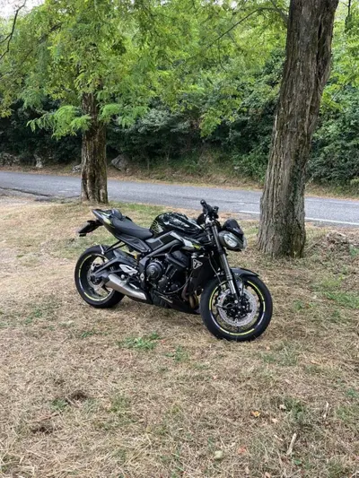 Triumph Street Triple 765 RS (2023 - 26) usata
