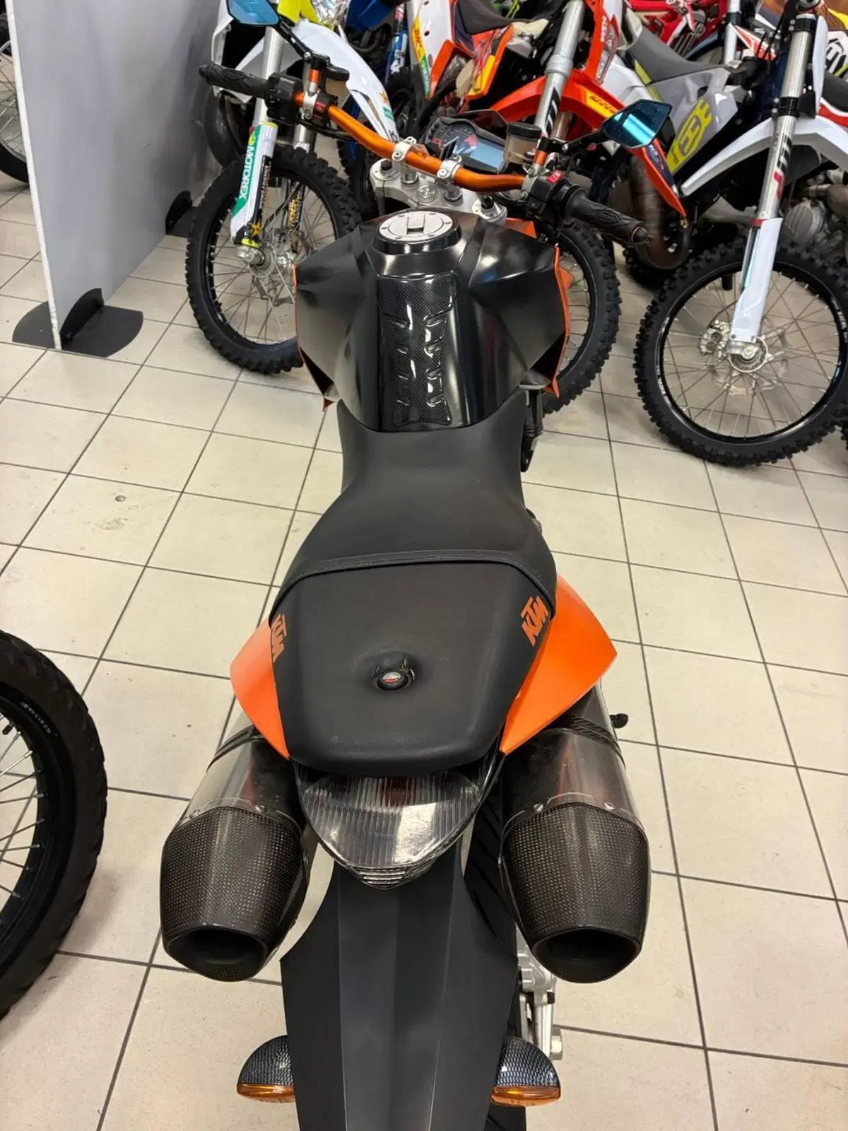 KTM 990 Super Duke (2007 - 11) (6)