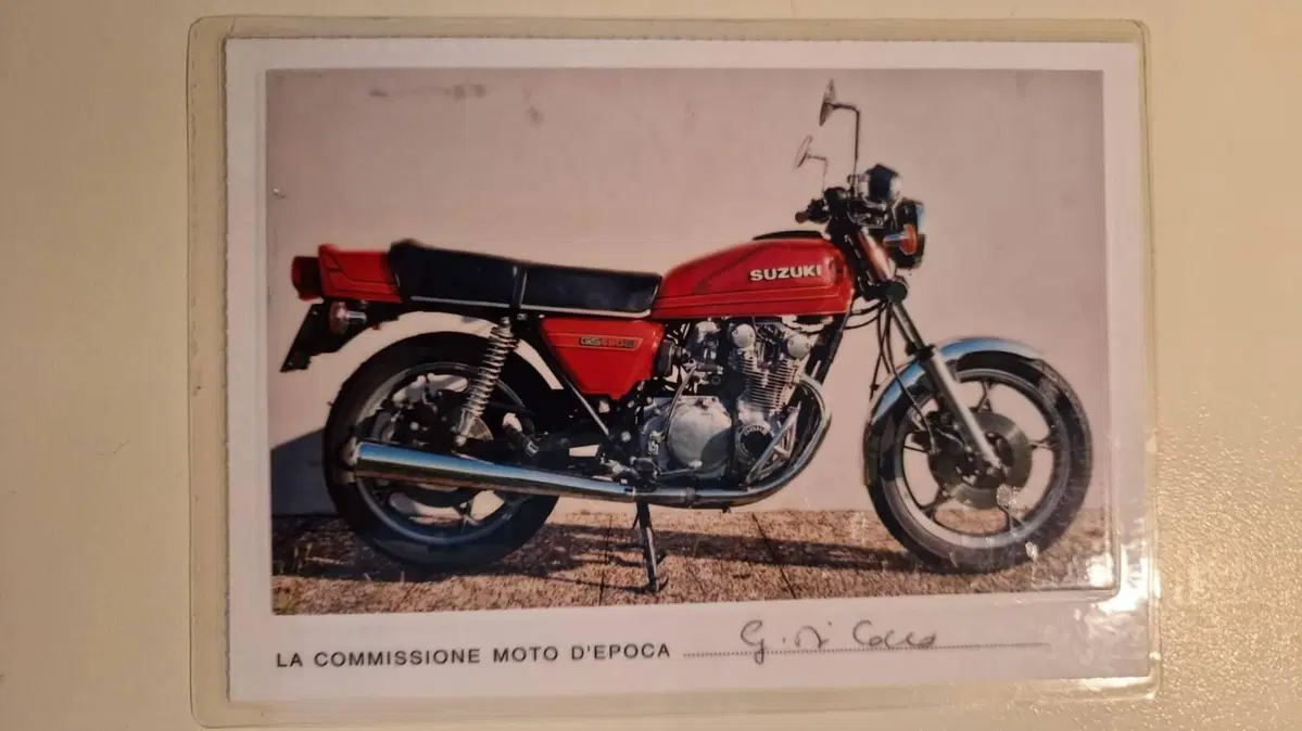 Suzuki gs 550 E (8)