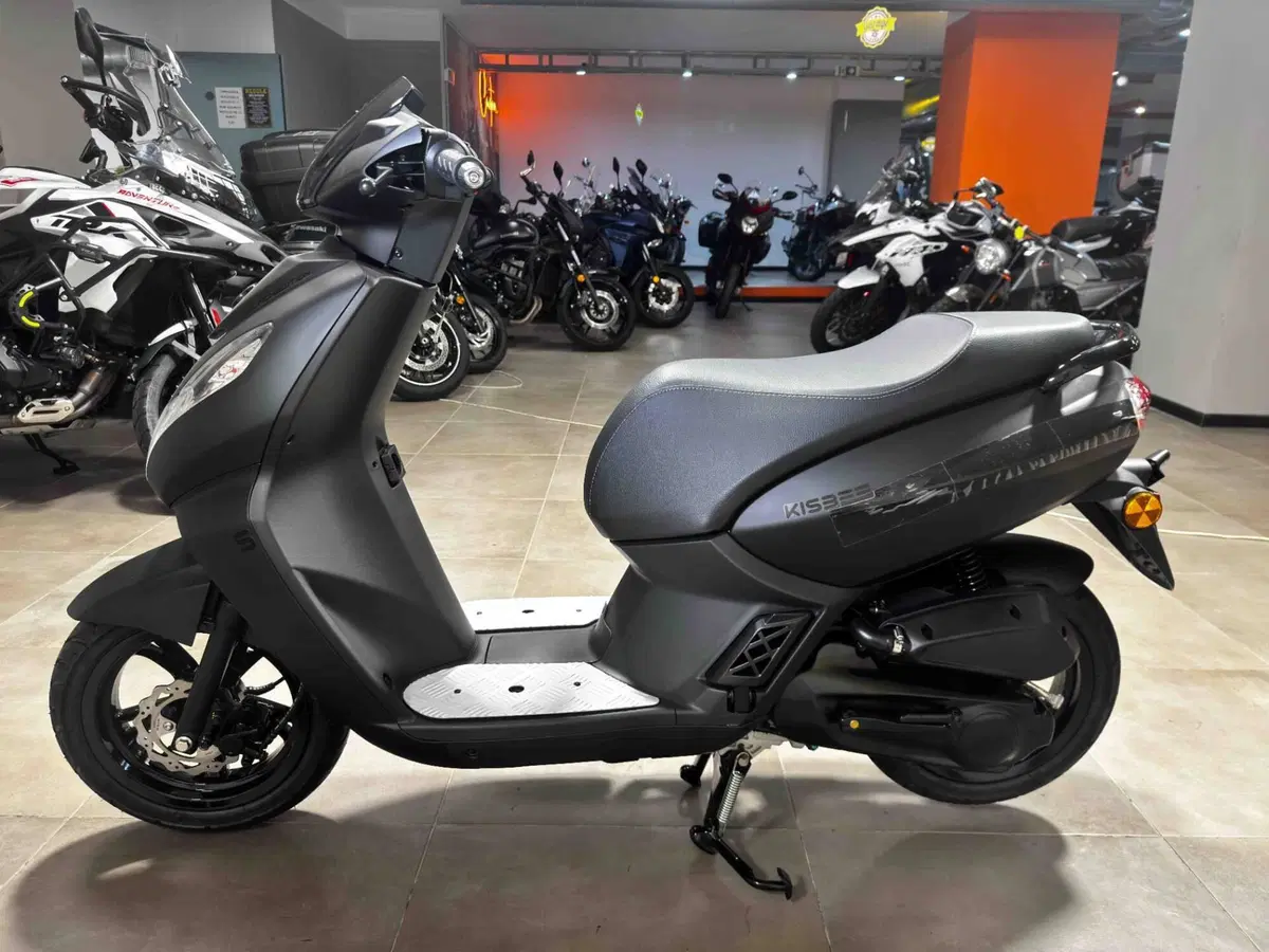 Peugeot Kisbee 50 Black Edition (2021 - 25) (4)
