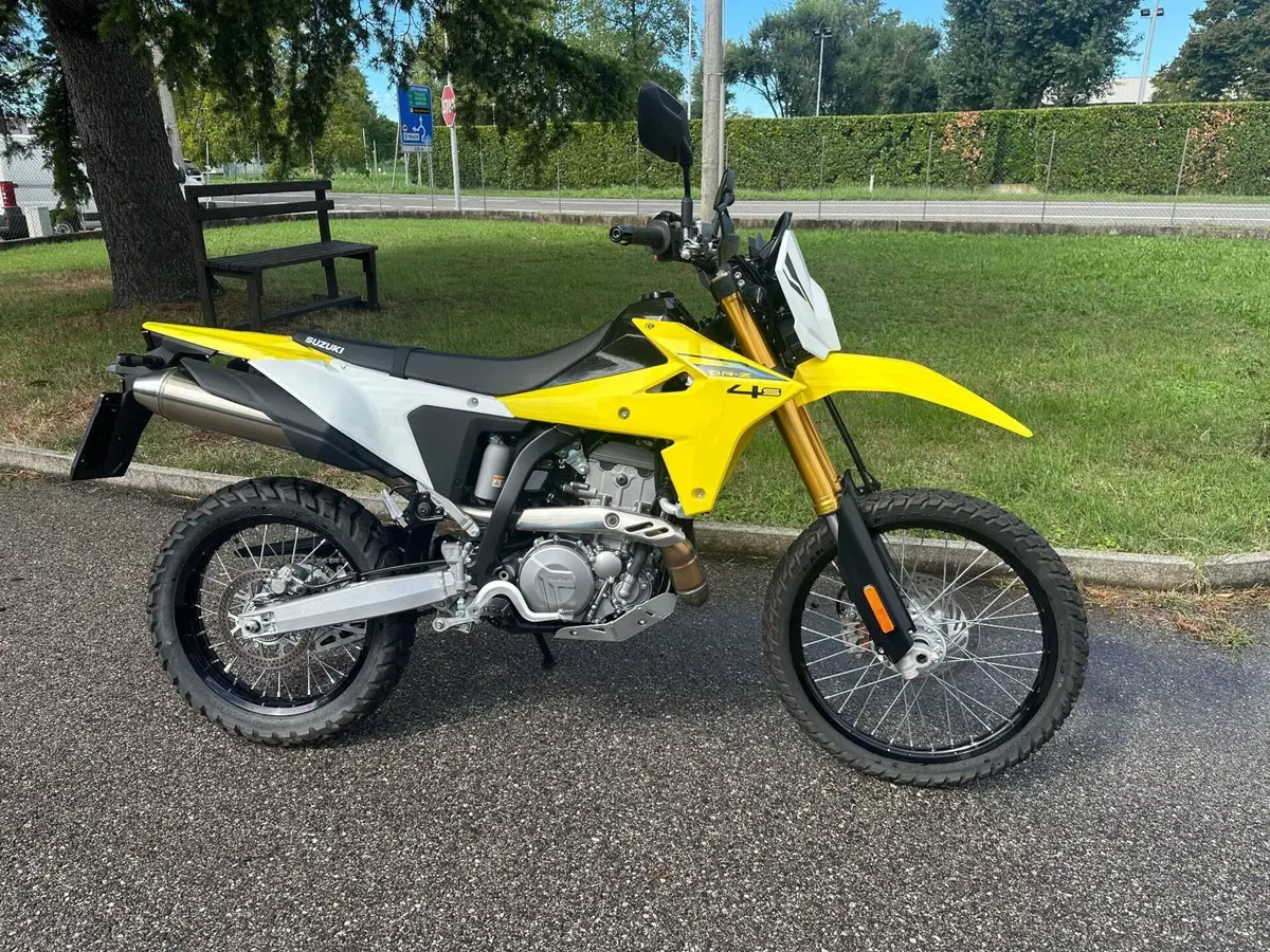 Suzuki DR-Z4S (2025 - 26)