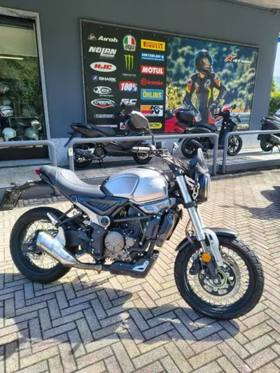 Voge Trofeo 300ACX Scrambler (2021 - 26) usata