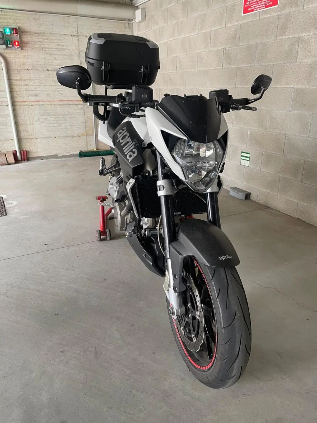 Aprilia Shiver 750 (2010 - 16) (3)
