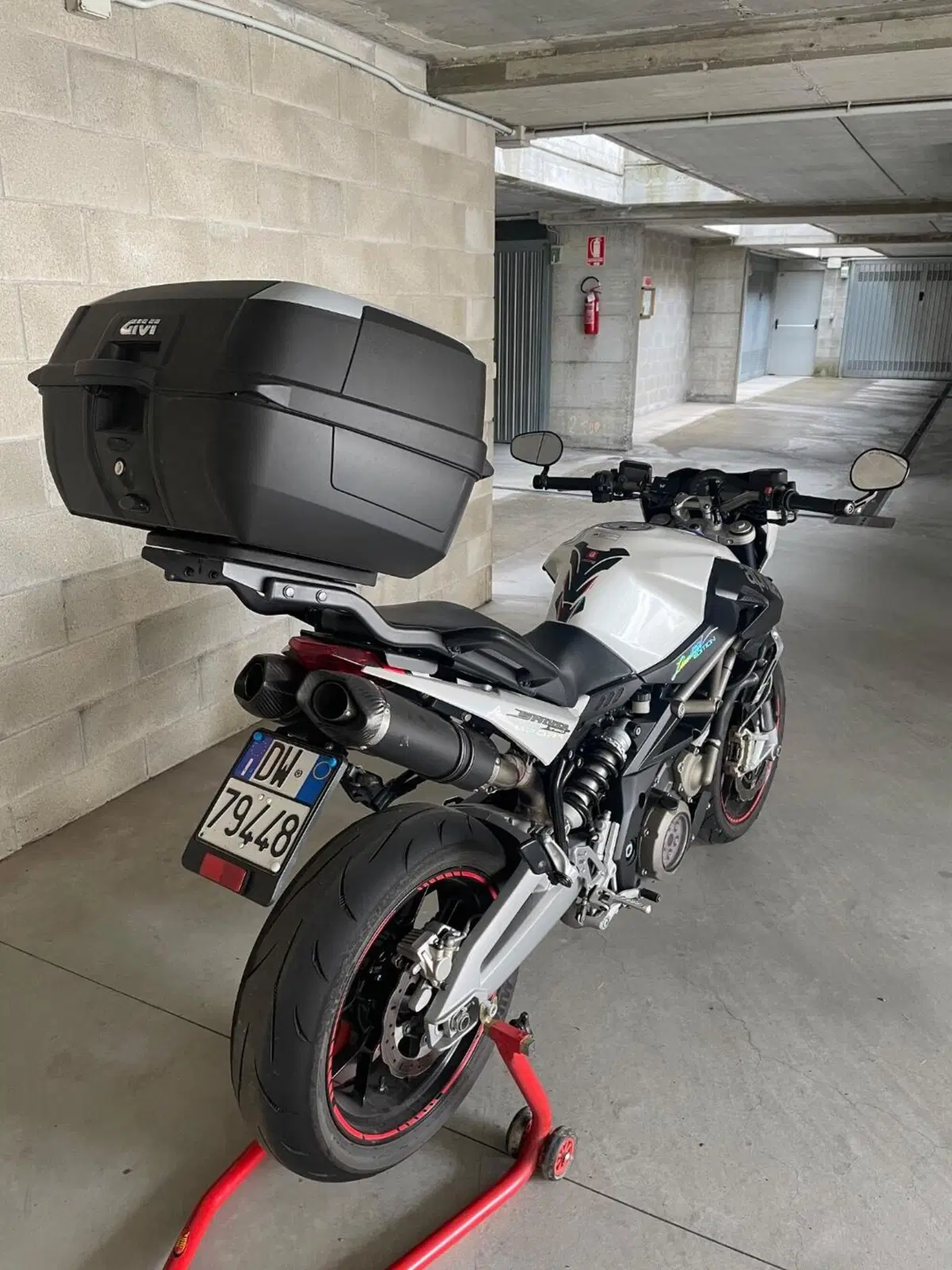 Aprilia Shiver 750 (2010 - 16) (4)