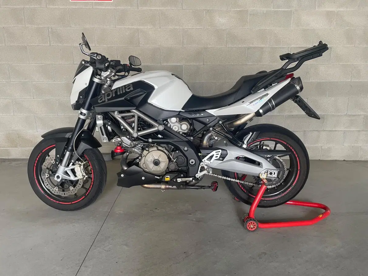 Aprilia Shiver 750 (2010 - 16) (6)