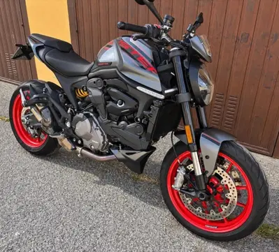 Ducati Monster 937 + (2021 - 25) usata