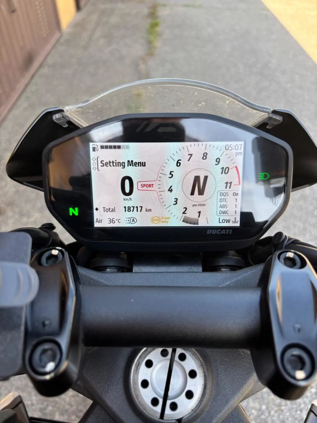 Ducati Monster 937 + (2021 - 25) (7)
