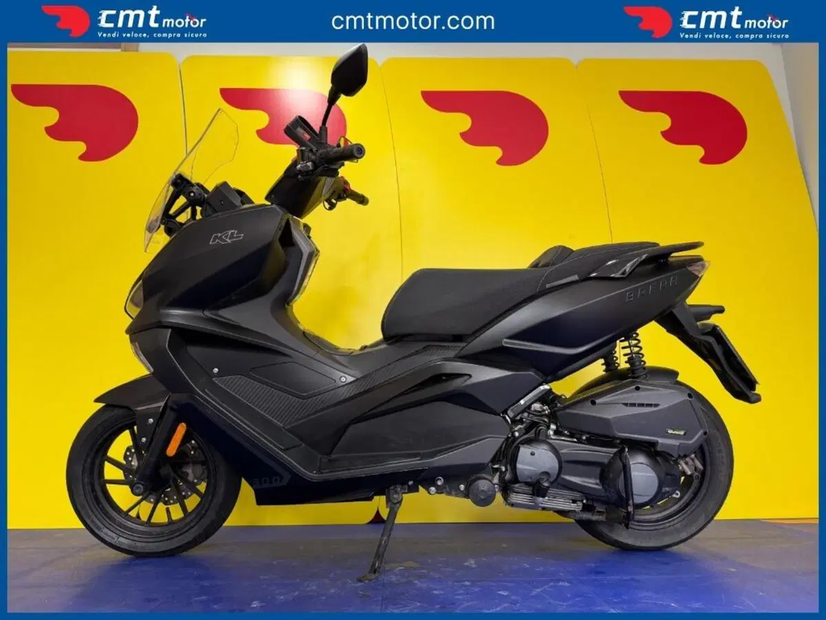 Kl Brera 300 (2022 - 25) (3)