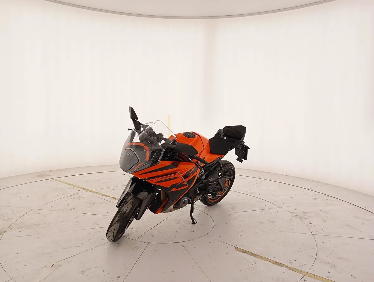 KTM RC 390 (2022 - 26)