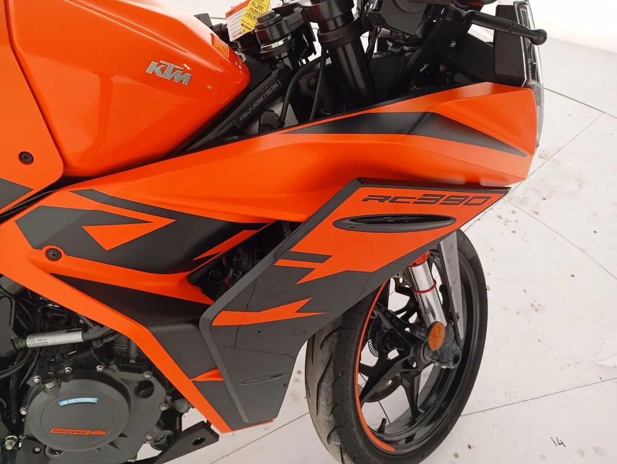 KTM RC 390 (2022 - 26) (12)