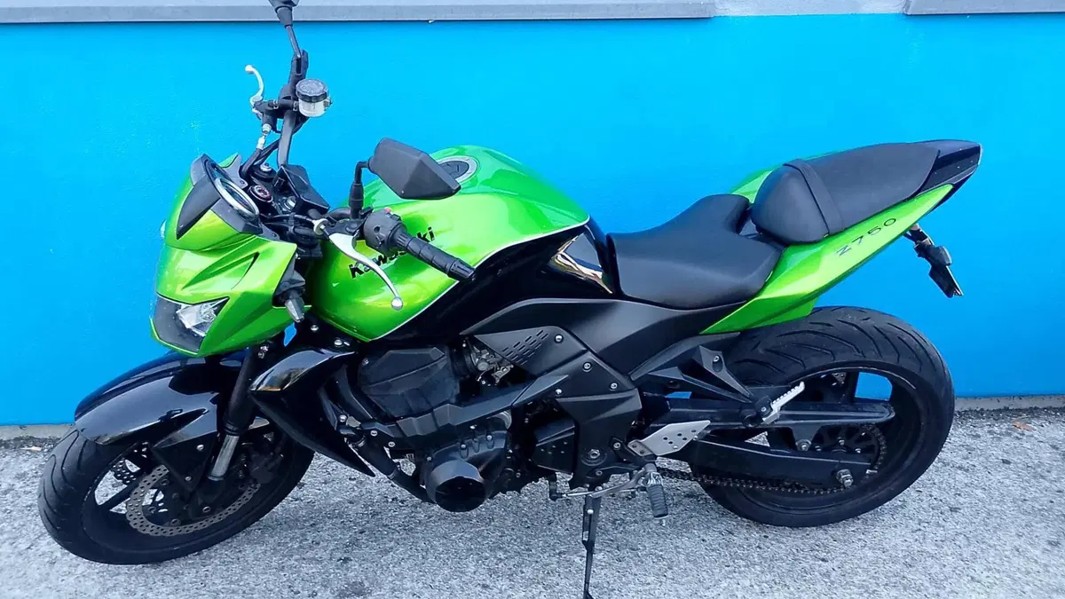 Kawasaki Z 750 (2007 - 14) (6)