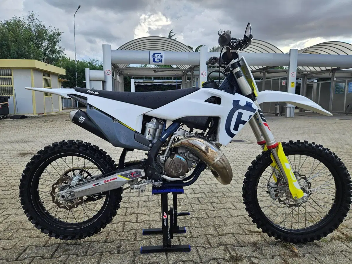 Husqvarna TC 125 (2020) (2)