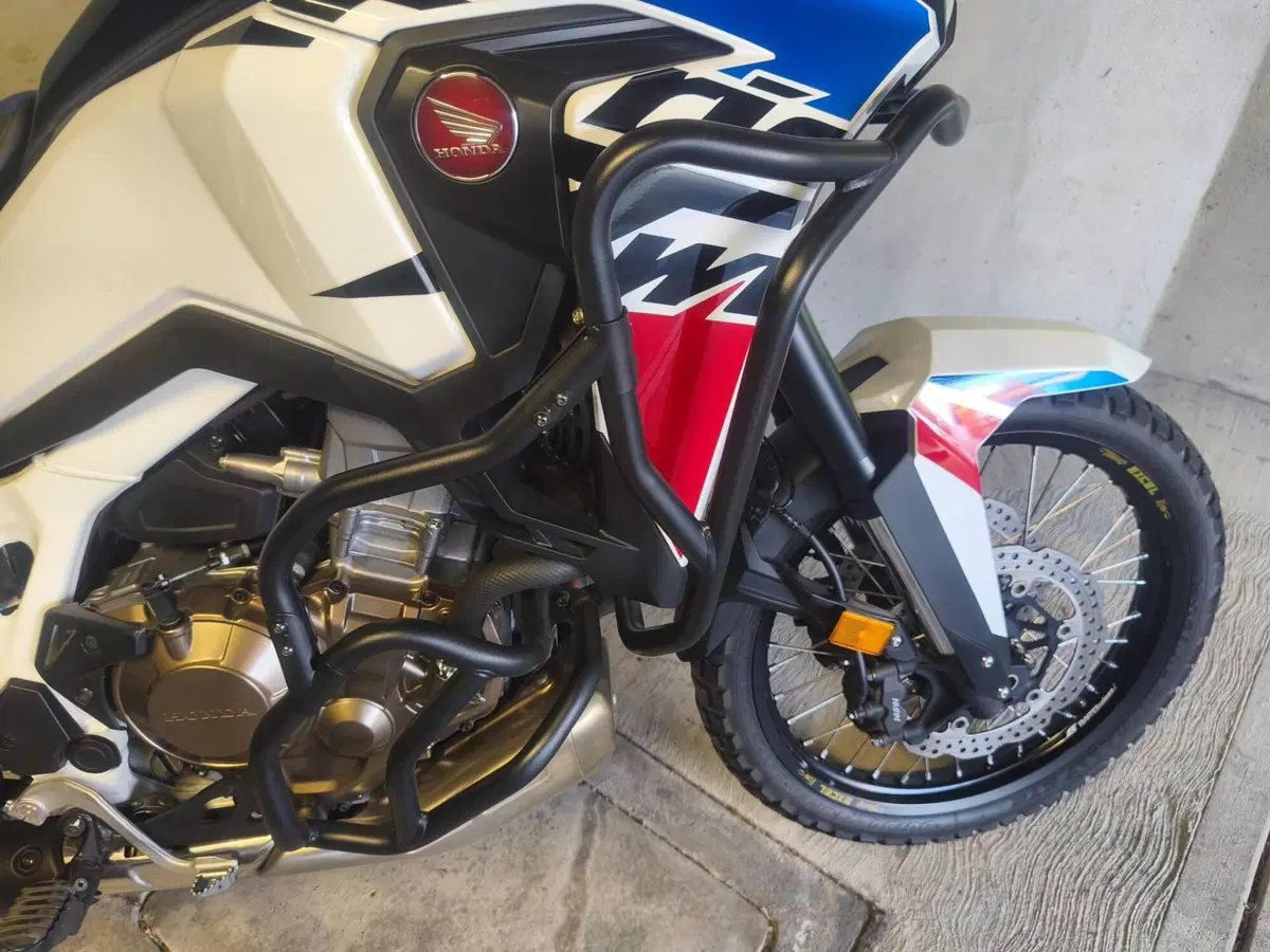 Honda Africa Twin CRF 1100L Urban (2022 - 23) (3)