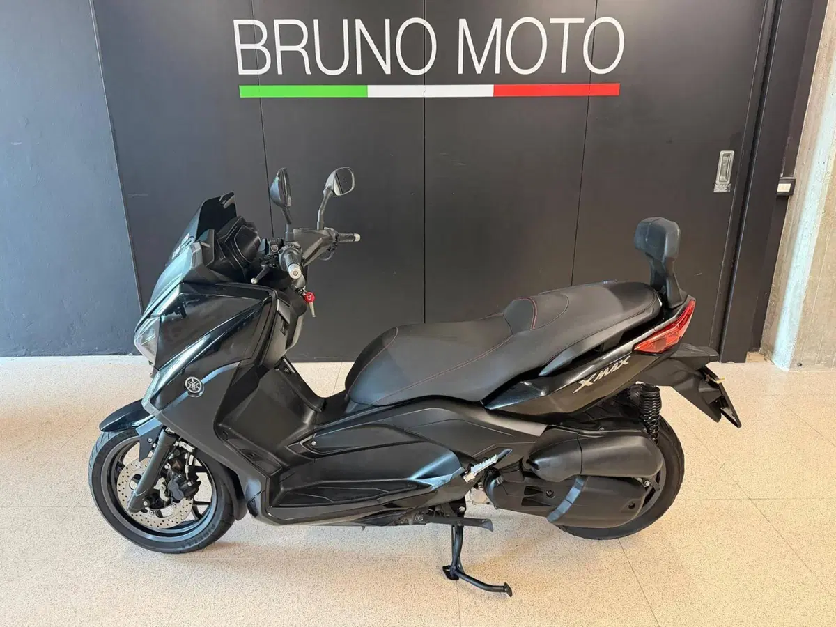 Yamaha X-Max 125 ABS (2014 - 16) (3)