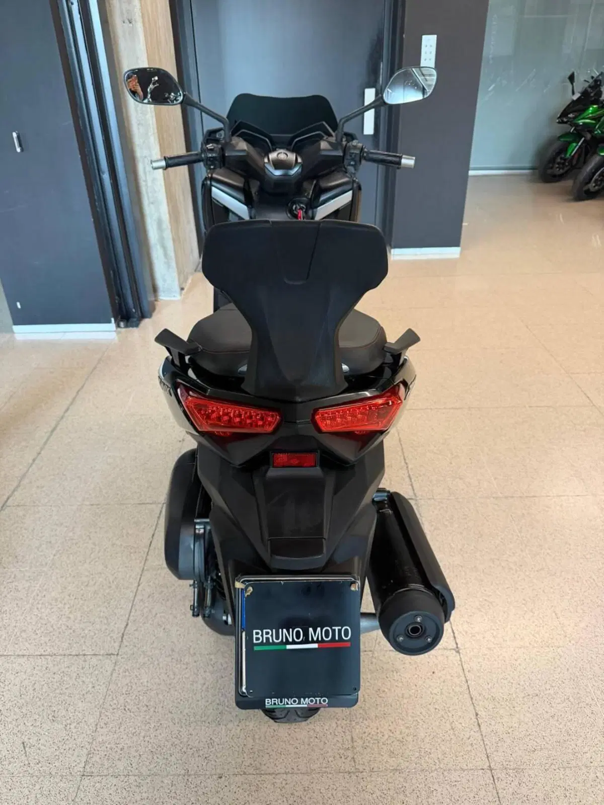 Yamaha X-Max 125 ABS (2014 - 16) (4)
