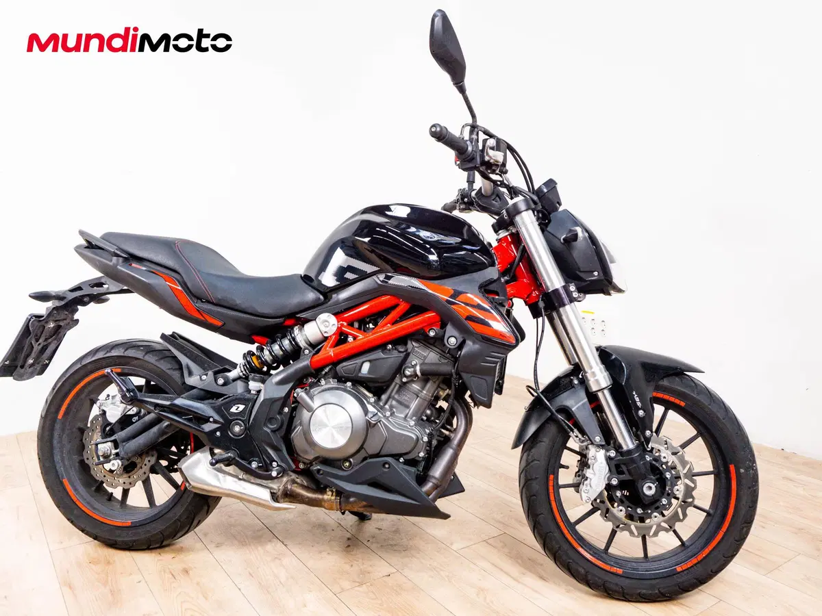 Benelli BN 302 S (2019 - 20) (2)